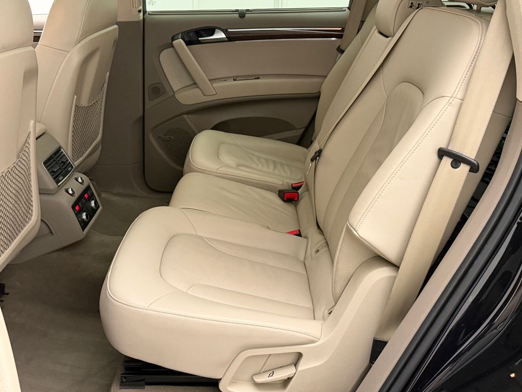 Thumbnail: 2013 Audi Q7 - 14