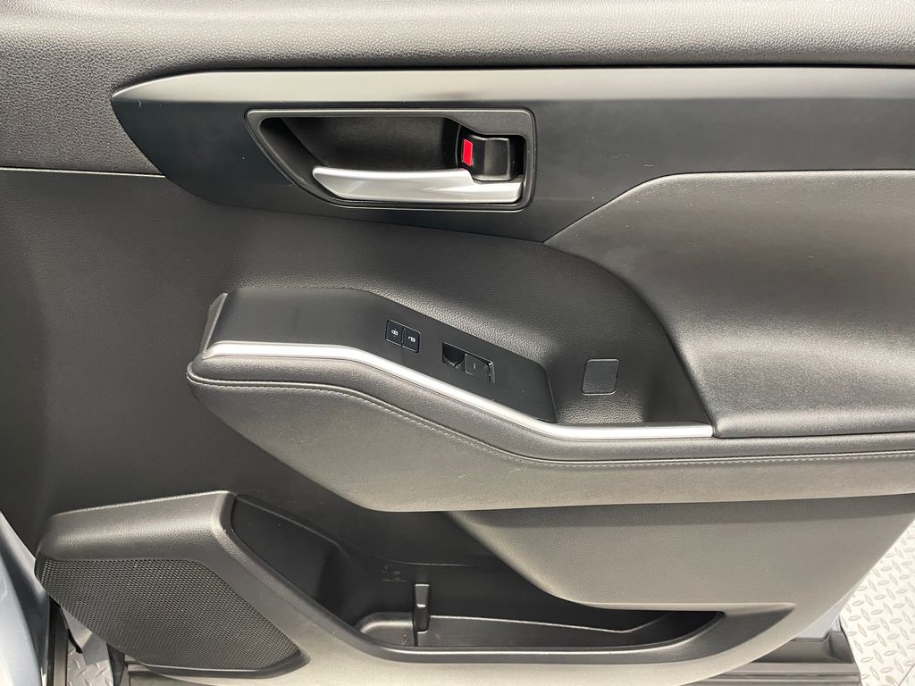 2023 Toyota Highlander XLE 15
