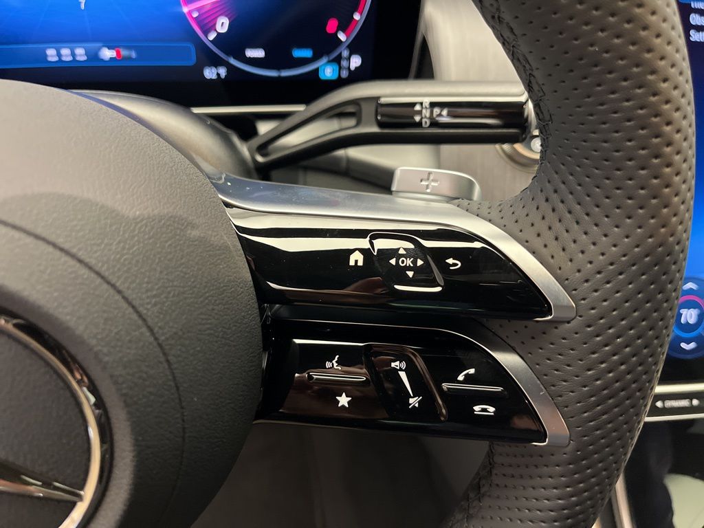 Thumbnail: 2026 Mercedes-Benz GLC - 16