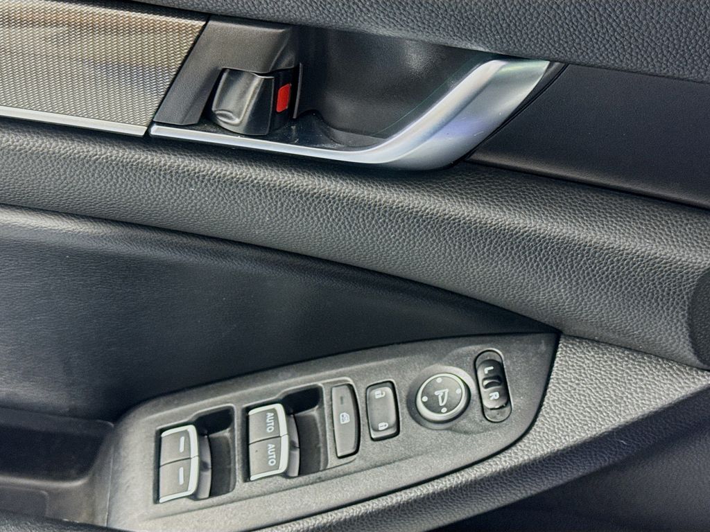 Used Car 2018 Honda Accord  Sport For Sale Under $20,000 In Austin, Texas