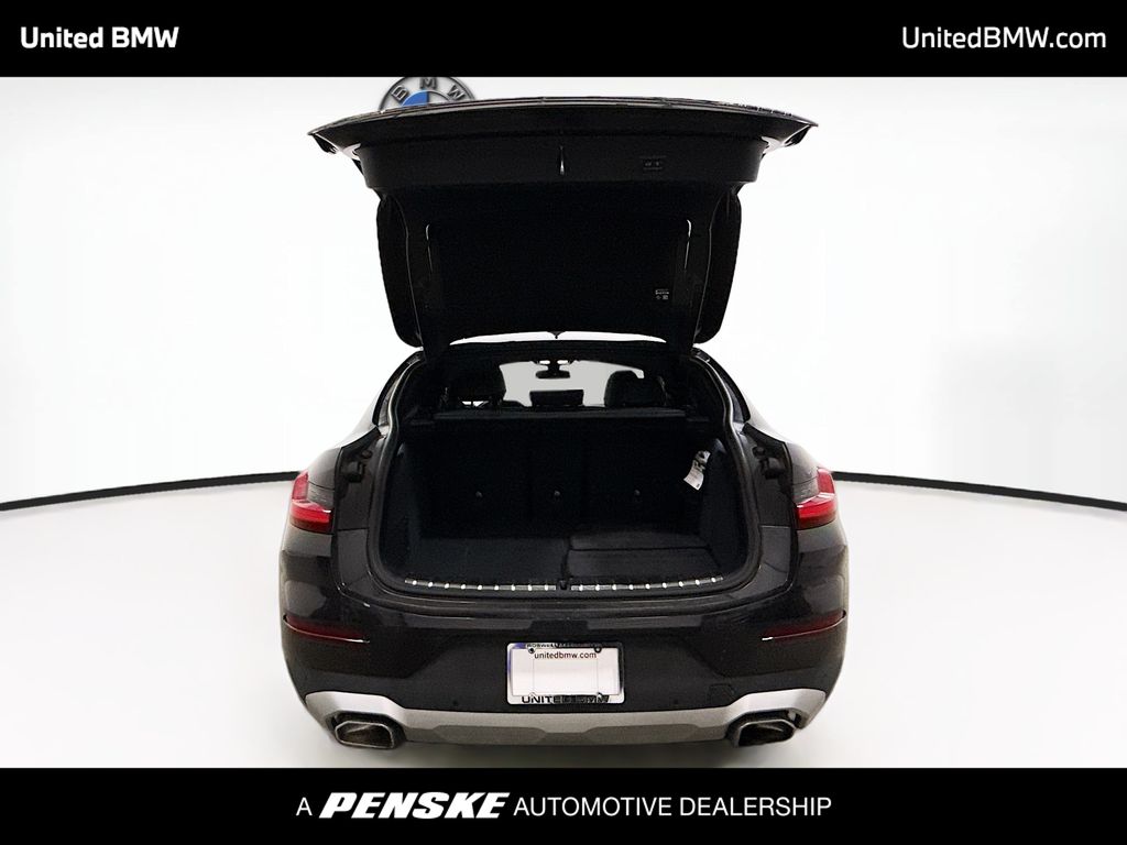 Thumbnail: 2025 BMW X4 - 14