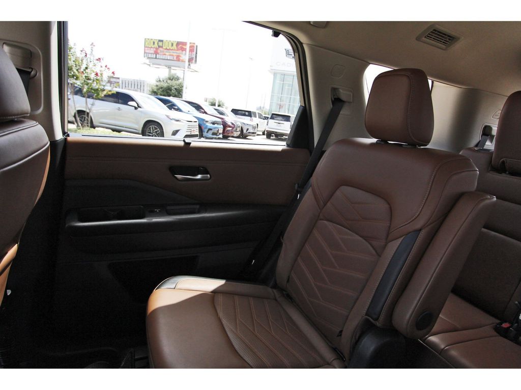 2024 Nissan Pathfinder Platinum Gray at North Houston Mitsubishi