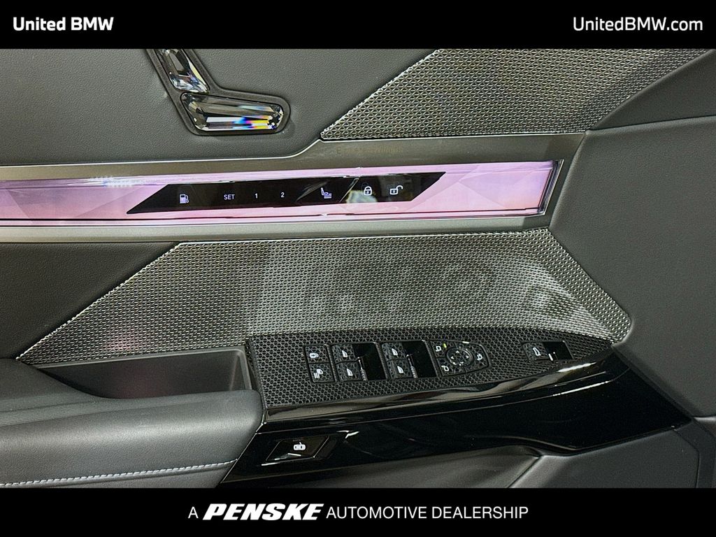 Thumbnail: 2024 BMW 7 Series - 3