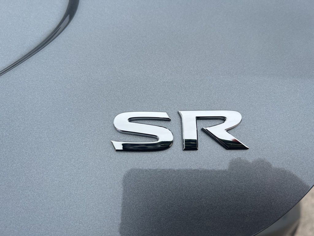 2024 Nissan Kicks SR photo