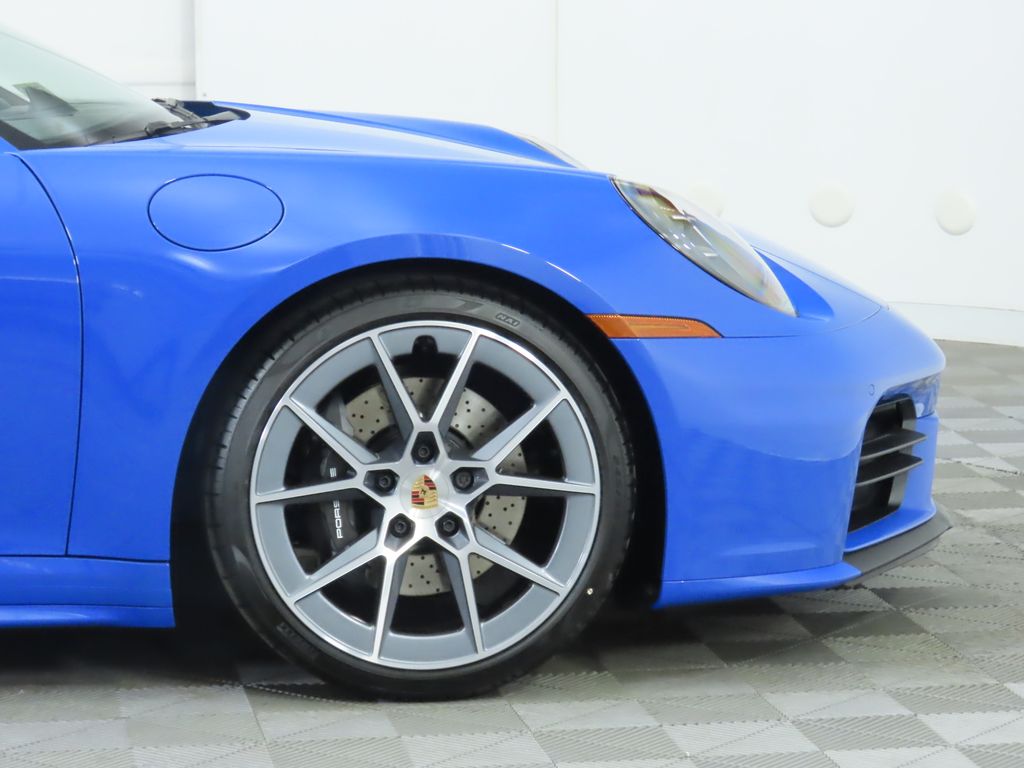 Thumbnail: 2025 Porsche 911 - 11