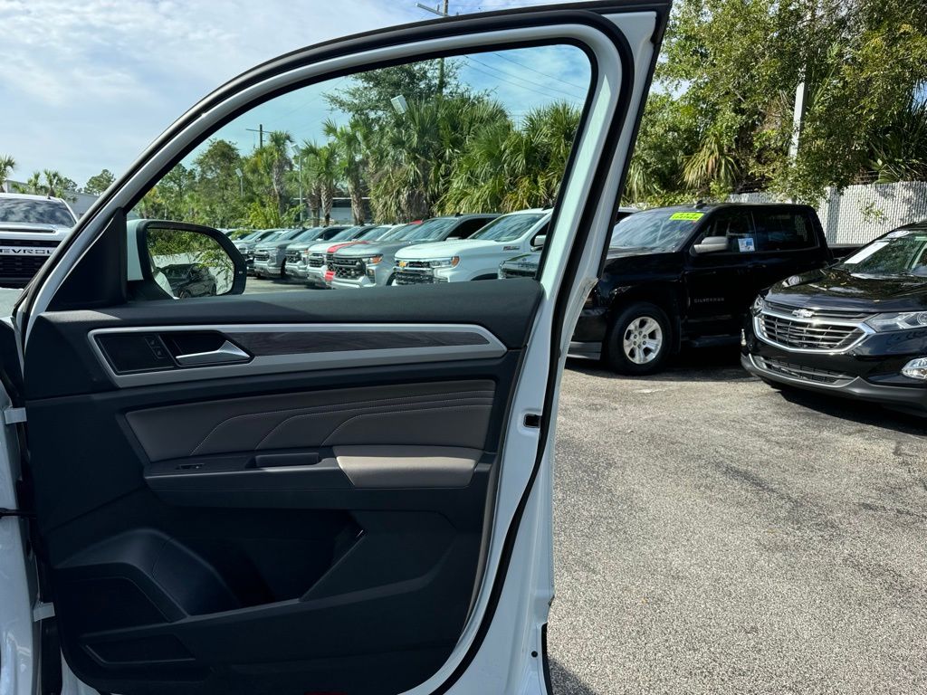 2021 Volkswagen Atlas Cross Sport 3.6L V6 SE w/Technology 27