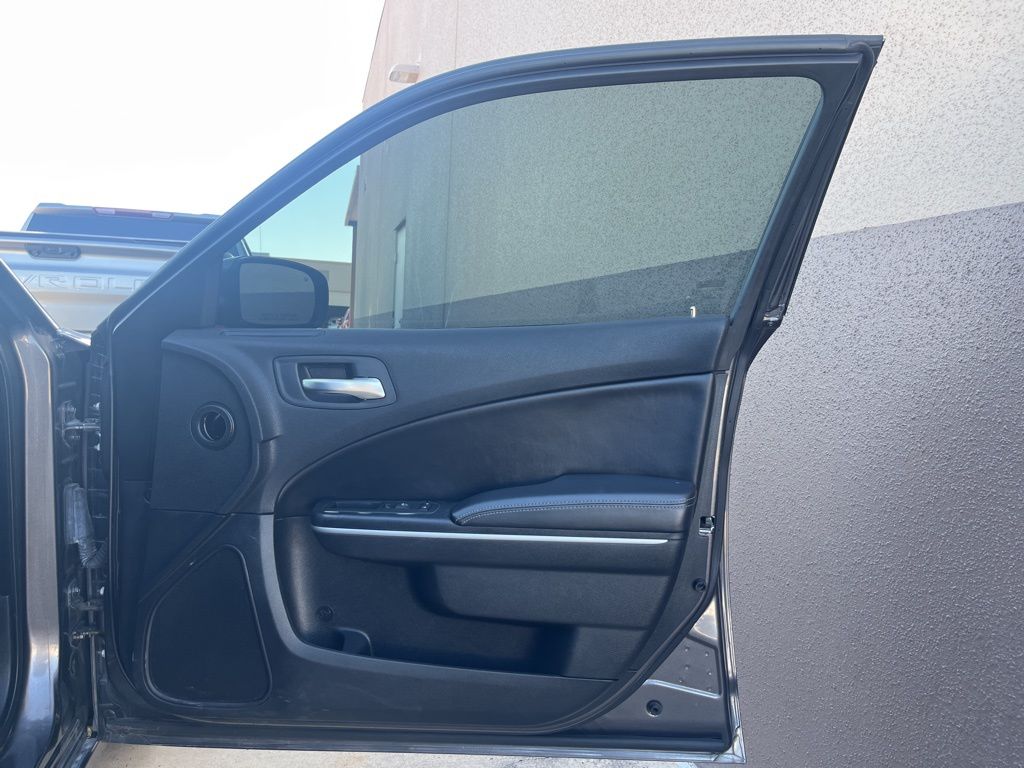 Thumbnail: 2020 Dodge Charger - 22