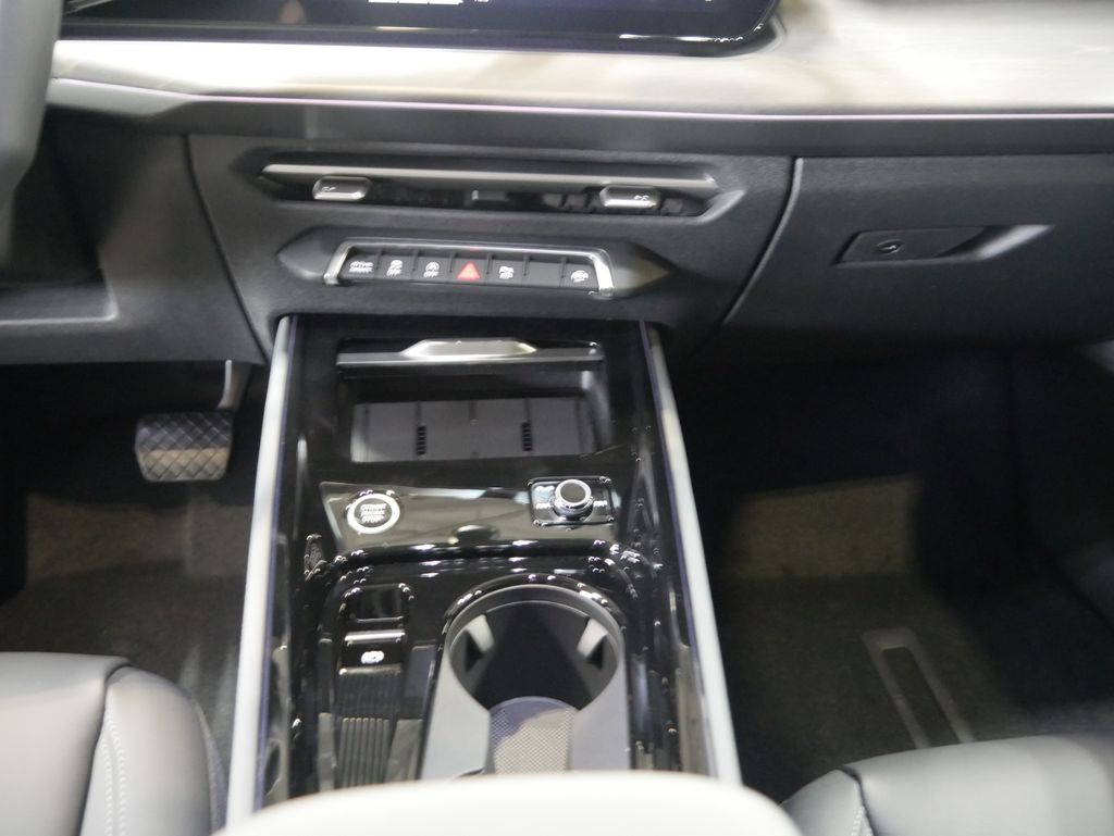 Thumbnail: 2026 Audi Q3 - 27