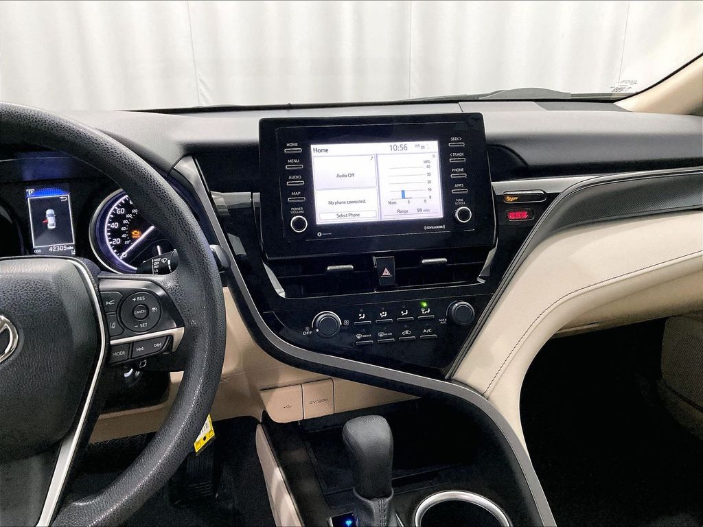 2021 Toyota Camry — photo 18