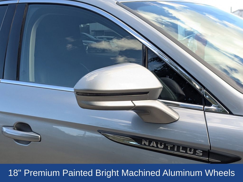 2022 Lincoln Nautilus Standard