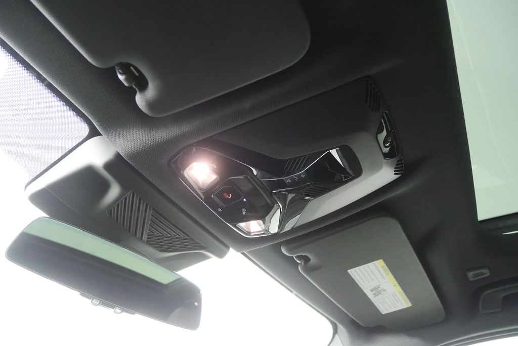 Thumbnail: 2023 BMW X1 - 21