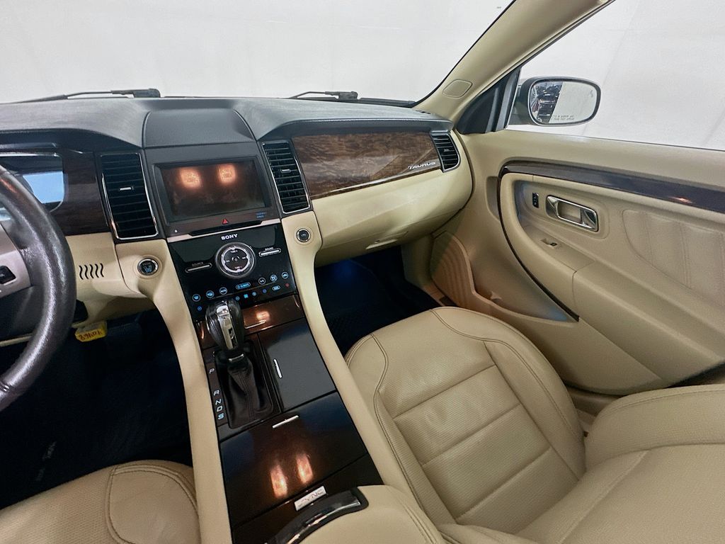 Used 2018 Red Ford Limited image 11