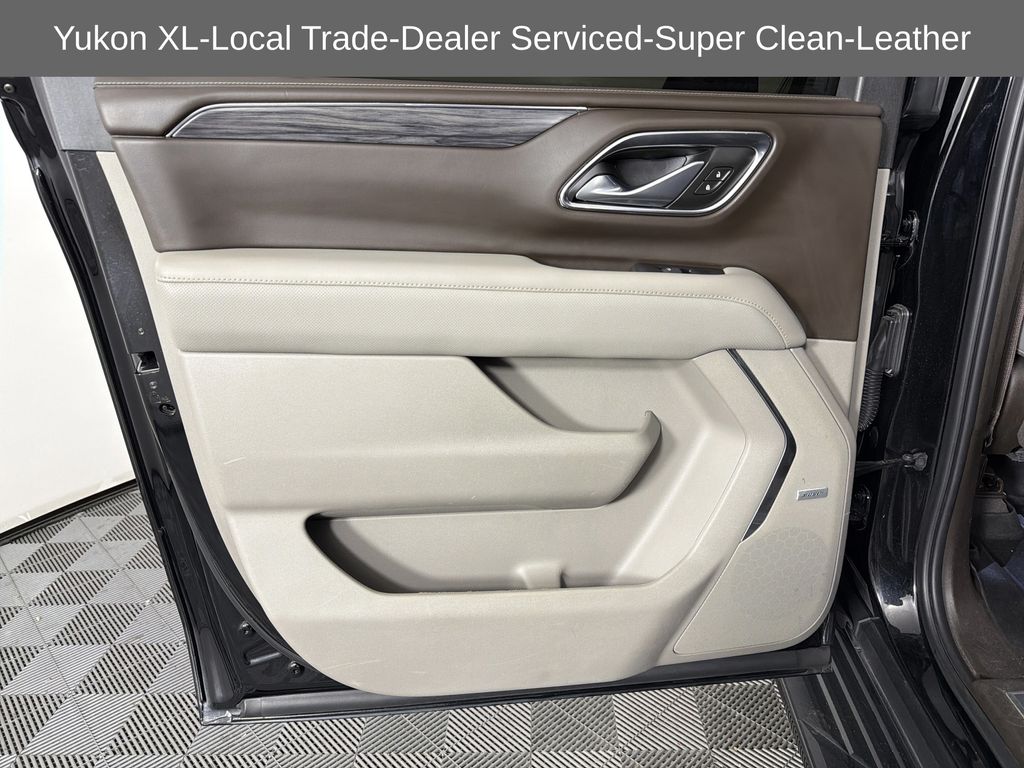 used 2022 GMC Yukon XL car, priced at $40,977