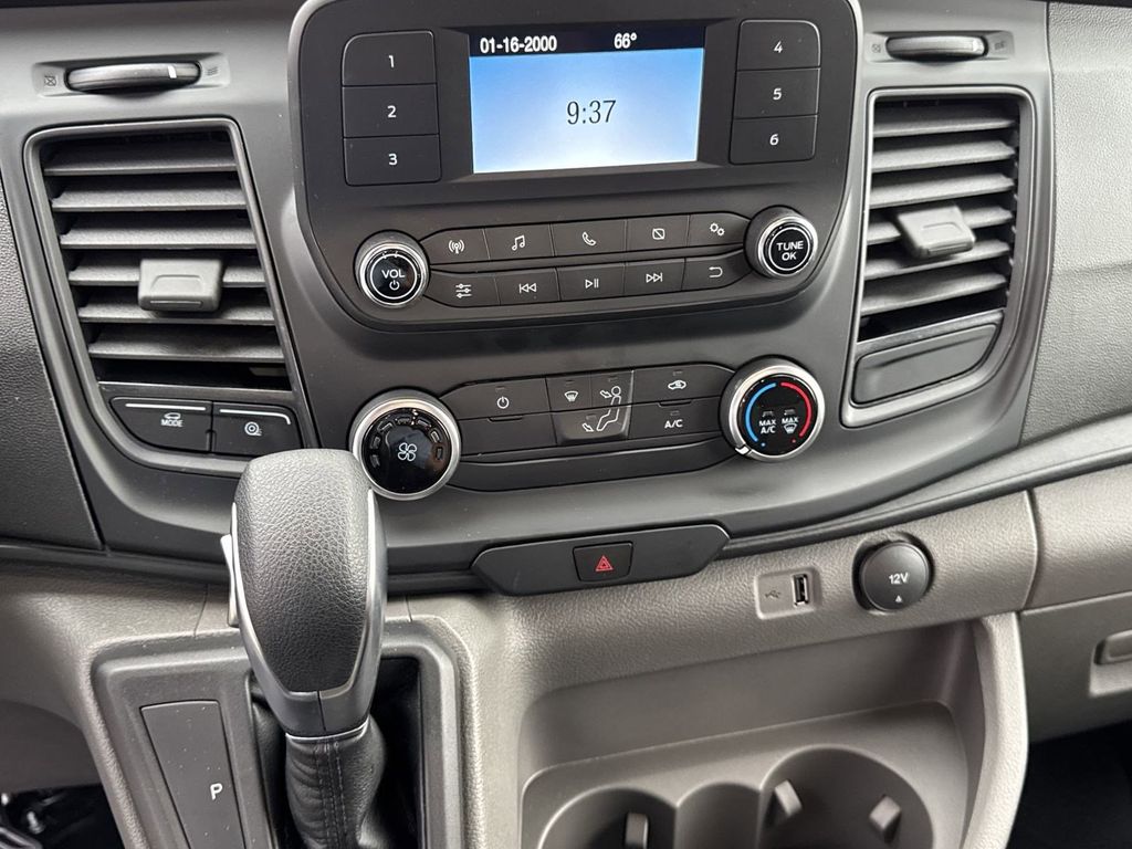 2025 Ford Transit photo 7