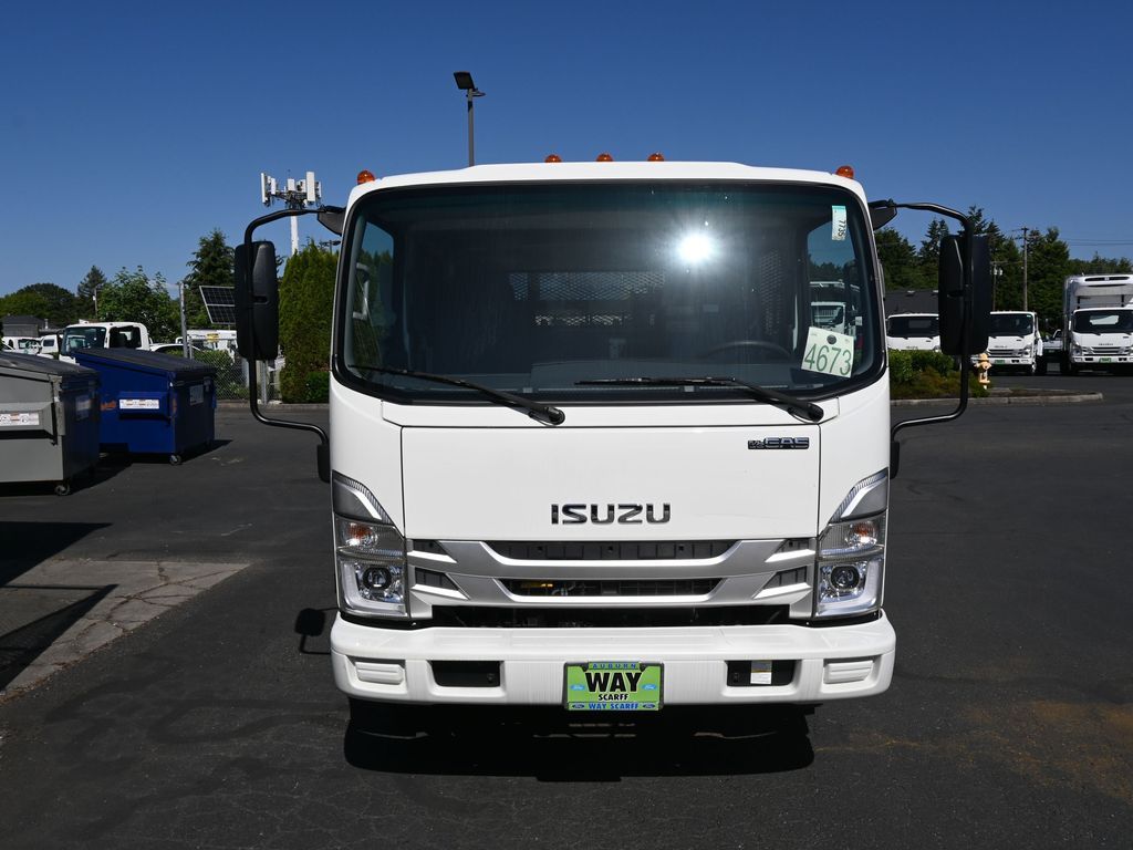 2024 Isuzu NPR HD 