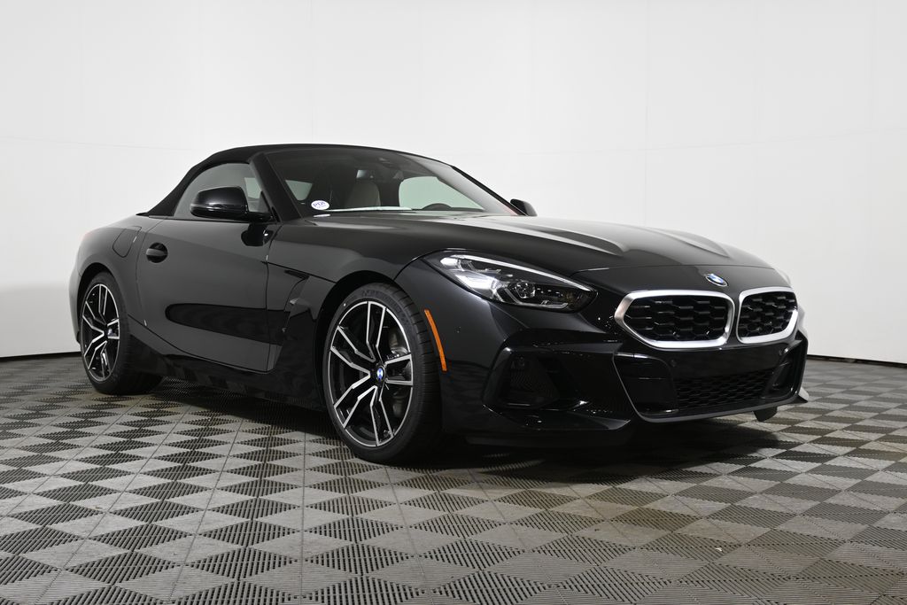 Thumbnail: 2026 BMW Z4 - 10