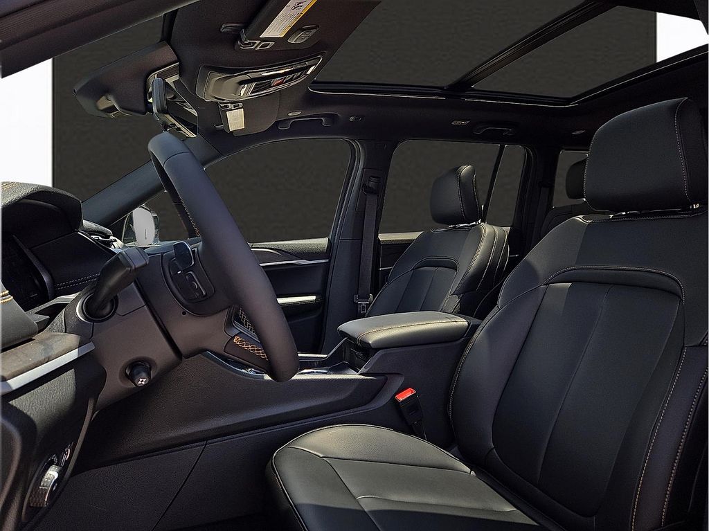 New 2026 Jeep Grand Cherokee For Sale in Farmington, AR