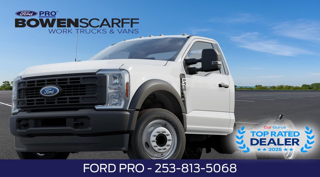 New 2024 Ford Super Duty F-450 Chassis Regular Cab (DRW) 169" Wheelbase XL