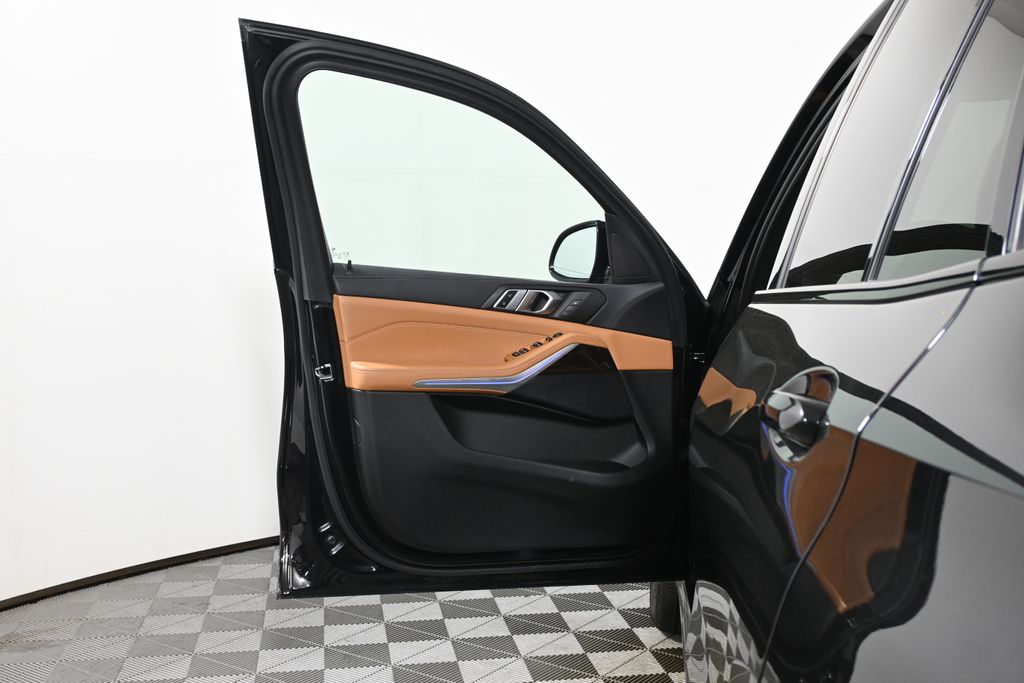 Thumbnail: 2023 BMW X5 - 29