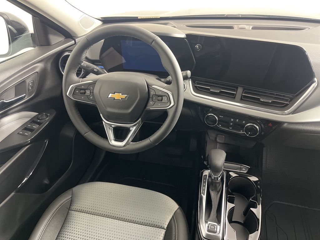 Thumbnail: 2026 Chevrolet Trax - 12