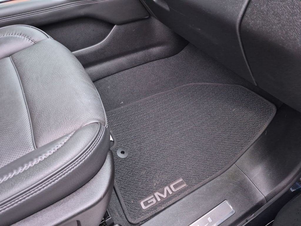 Used Car 2025 Gmc Yukon  Denali For Sale Under $80,000 In Austin, Texas