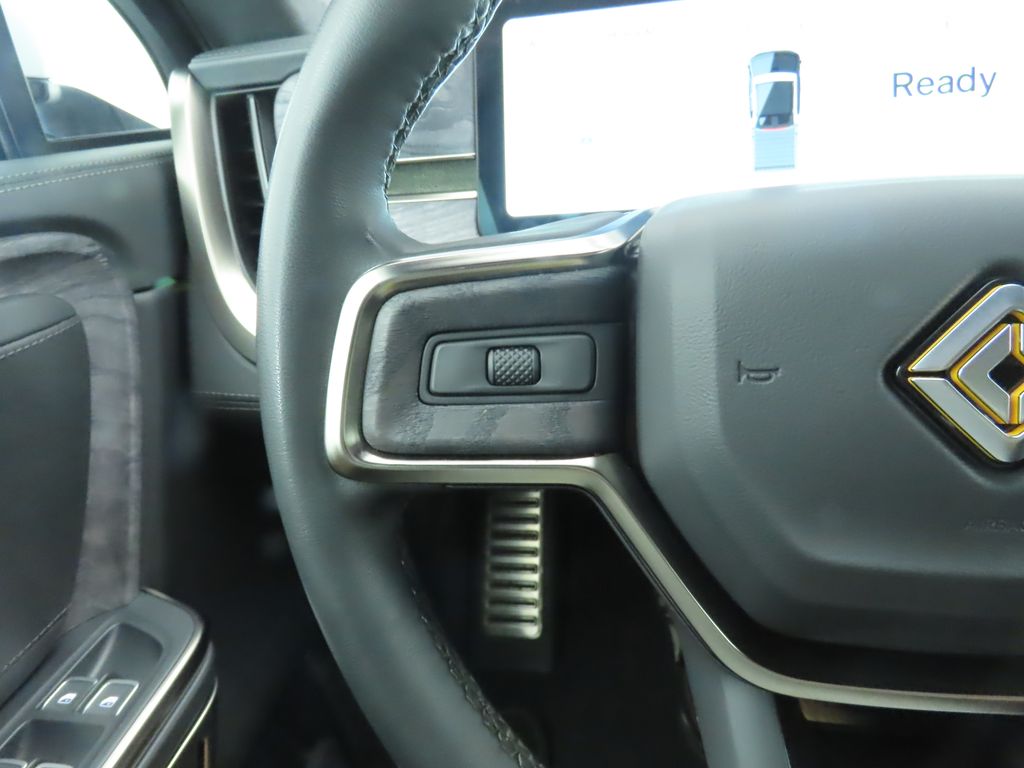 Thumbnail: 2022 Rivian R1T - 11