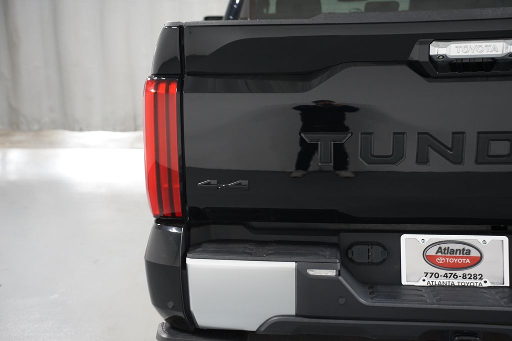 Thumbnail: 2024 Toyota Tundra - 10