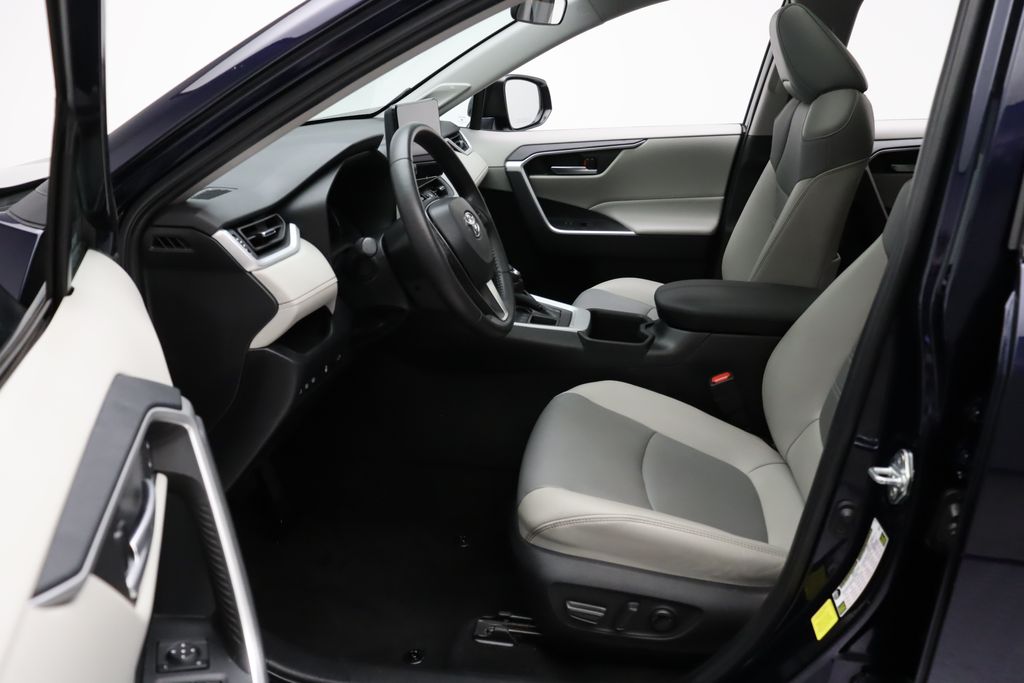 2023 Toyota RAV4 XLE Premium 14