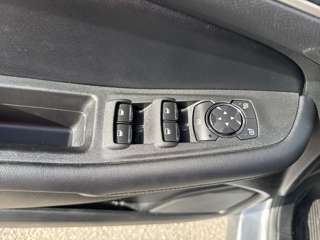 2022 Ford Edge SEL Silver at Martin Chrysler Dodge Jeep Ram