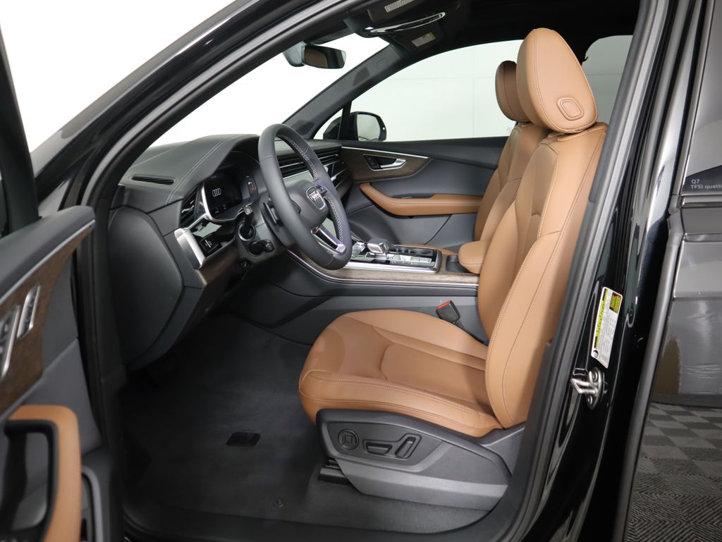 Thumbnail: 2026 Audi Q7 - 22