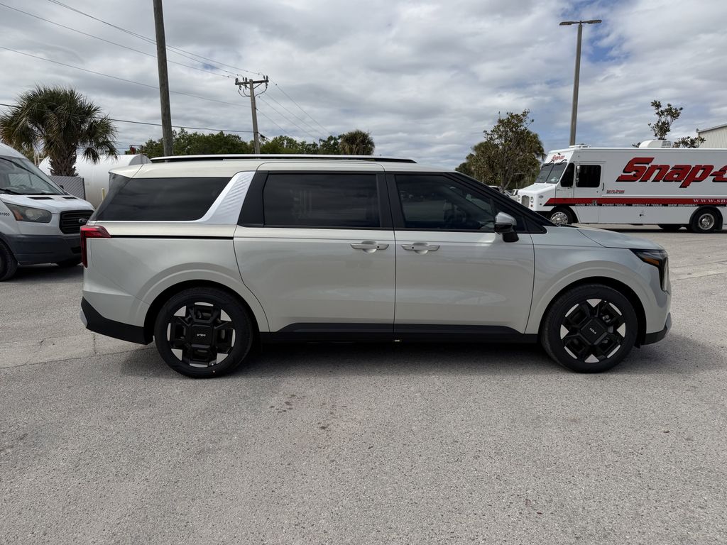 new 2026 Kia Carnival car, priced at $38,089