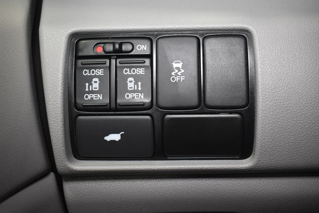2012 Honda Odyssey EX-L 22