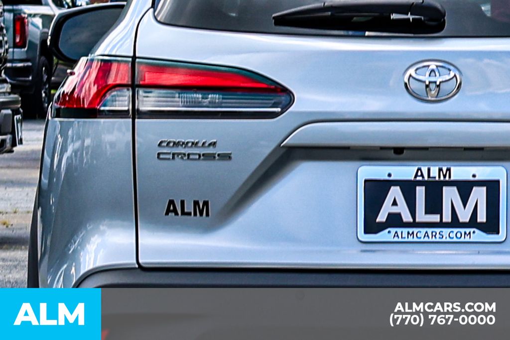 Used 2023 Silver Toyota XLE image 13