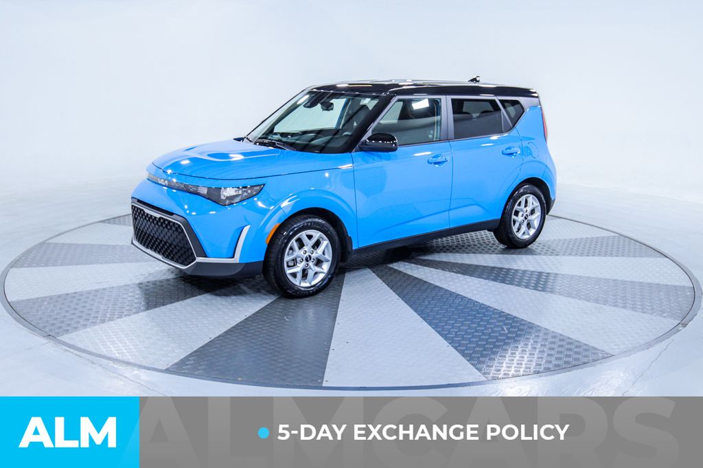 2025 Kia Soul S photo 3