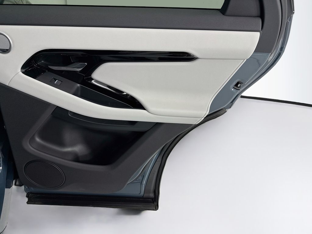 Thumbnail: 2026 Land Rover Range Rover Evoque - 26