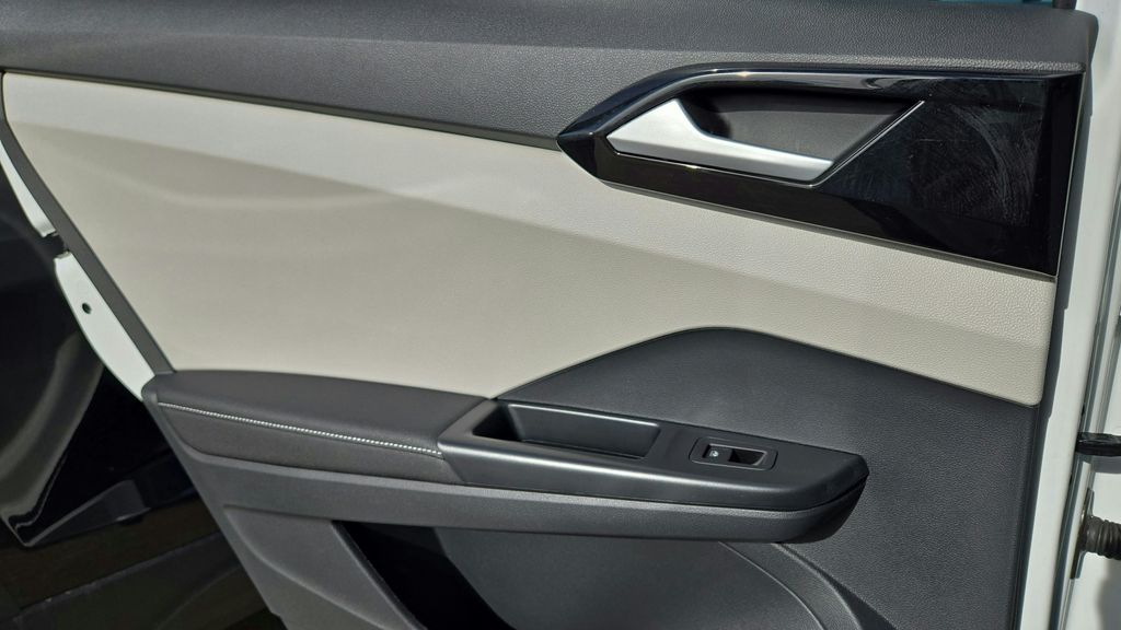 2026 Volkswagen Taos