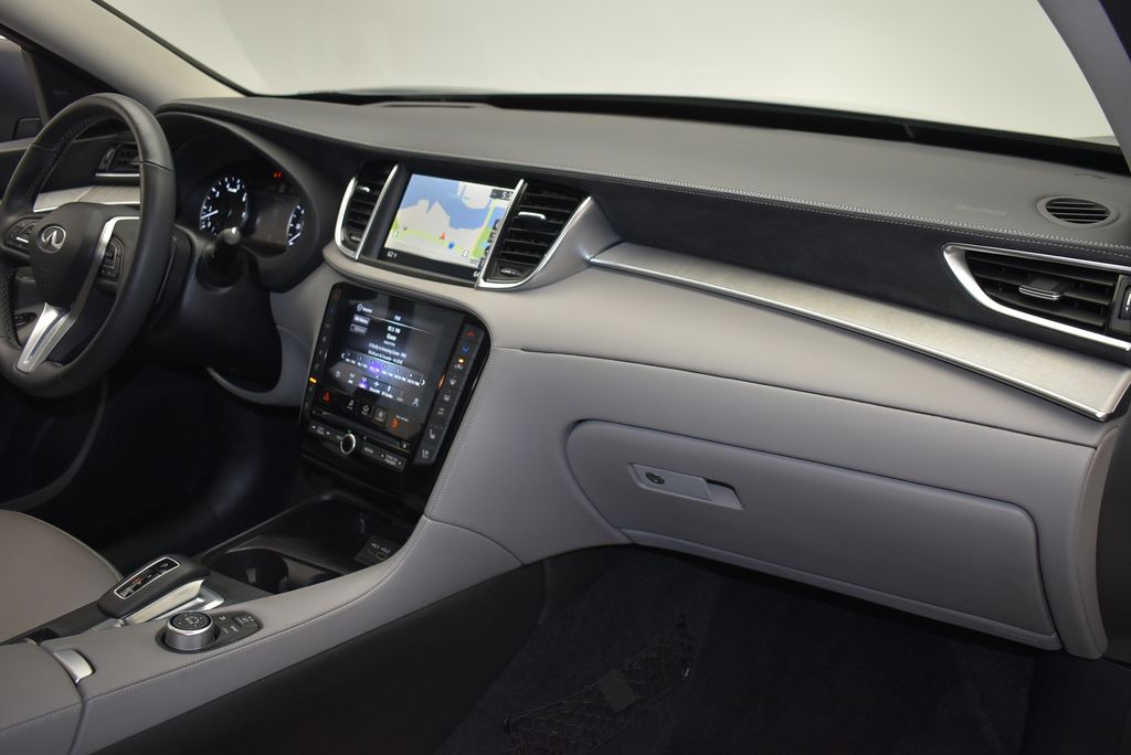 Thumbnail: 2023 INFINITI QX50 - 30
