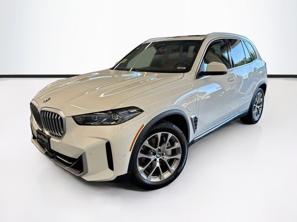 Alpine White 2026 BMW X5 SUV / Crossover All-Wheel Drive 8-Speed Automatic