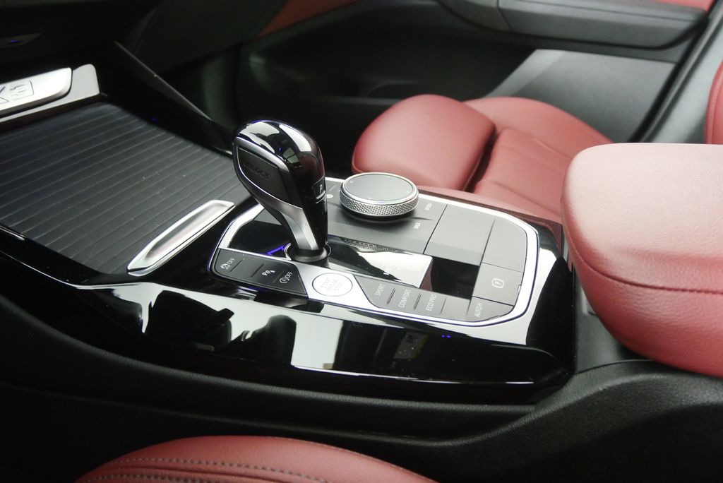 Thumbnail: 2022 BMW X3 - 23