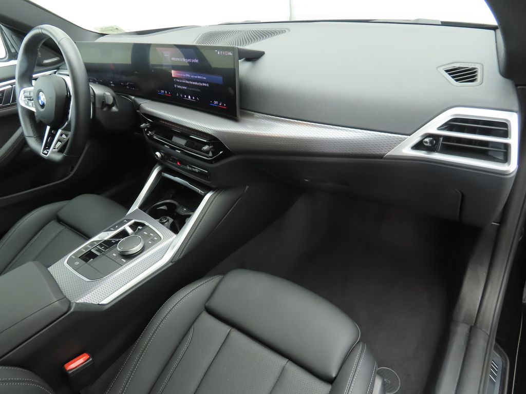 Thumbnail: 2025 BMW 4 Series - 17