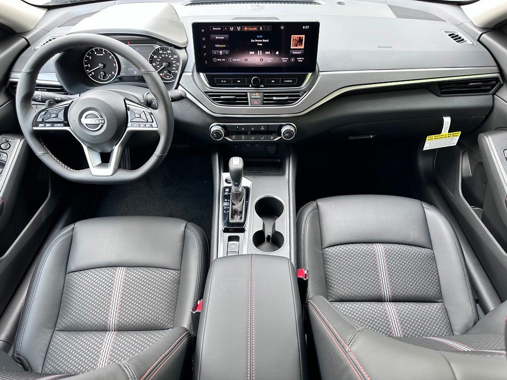 New 2026 Pearl White/Super Black Nissan 2.5 SR image 19