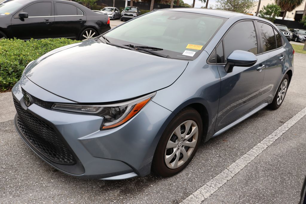 2021 Toyota Corolla LE 2