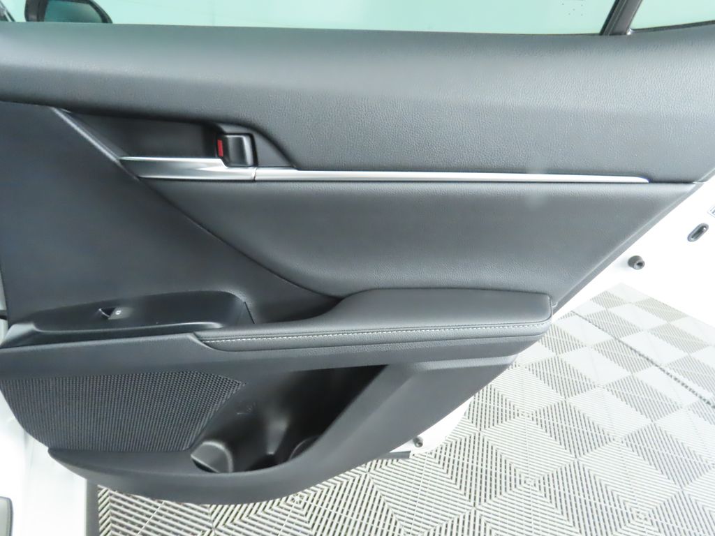 Thumbnail: 2019 Toyota Camry - 28