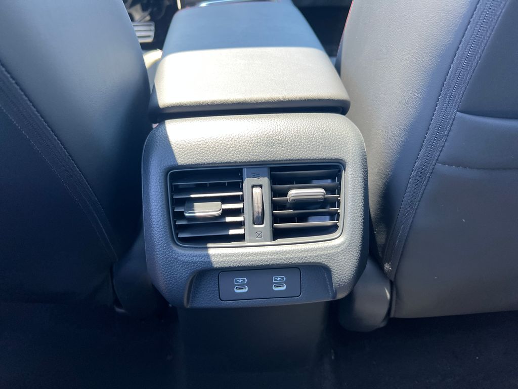 Thumbnail: 2025 Acura ADX - 21