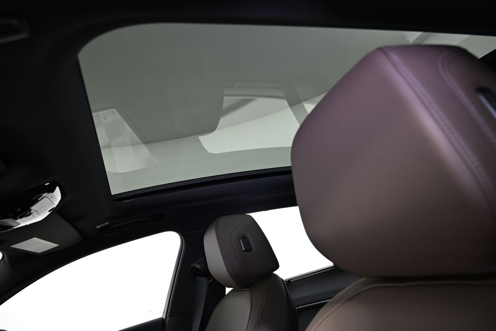 Thumbnail: 2026 BMW 5 Series - 20