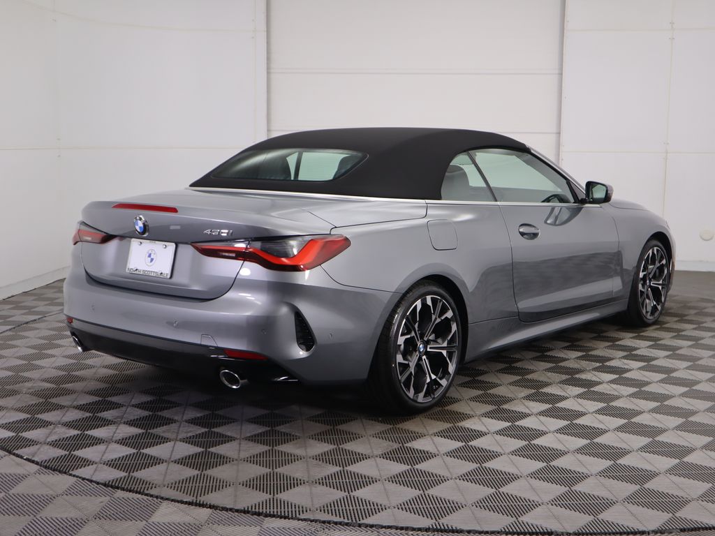 Thumbnail: 2026 BMW 4 Series - 13