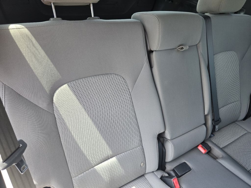 Used 2018 Gray Hyundai  image 18