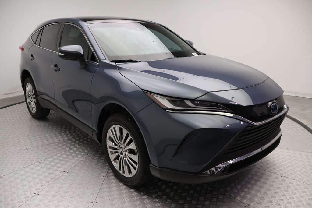Thumbnail: 2023 Toyota Venza - 6