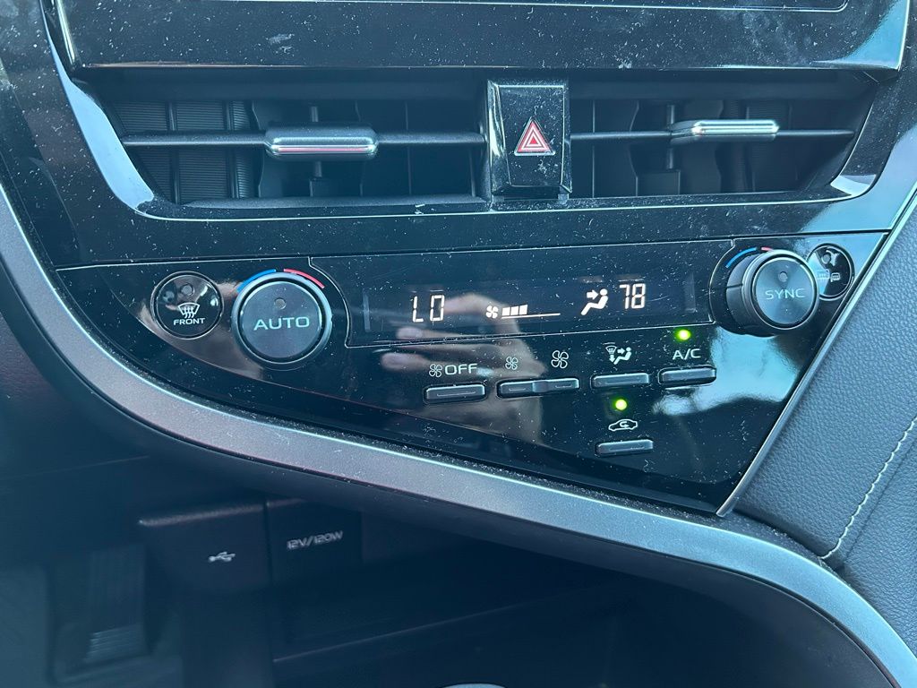 Thumbnail: 2023 Toyota Camry - 26