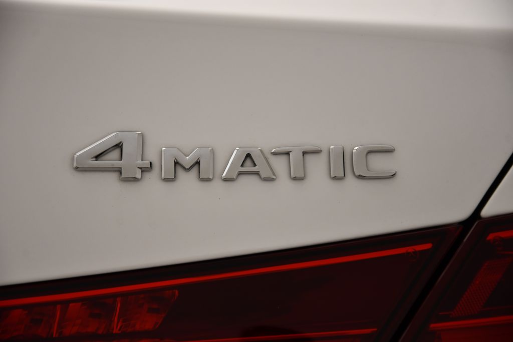 2025 Mercedes-Benz C-Class C 300 10